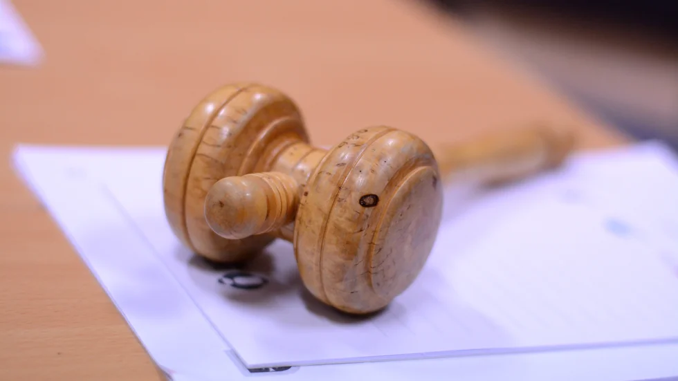 Justitieombudsmannen villa att regeringen ser över lagen om vård av missbrukare i vissa fall (LVM) efter ett omhändertagande i Norrköping.
