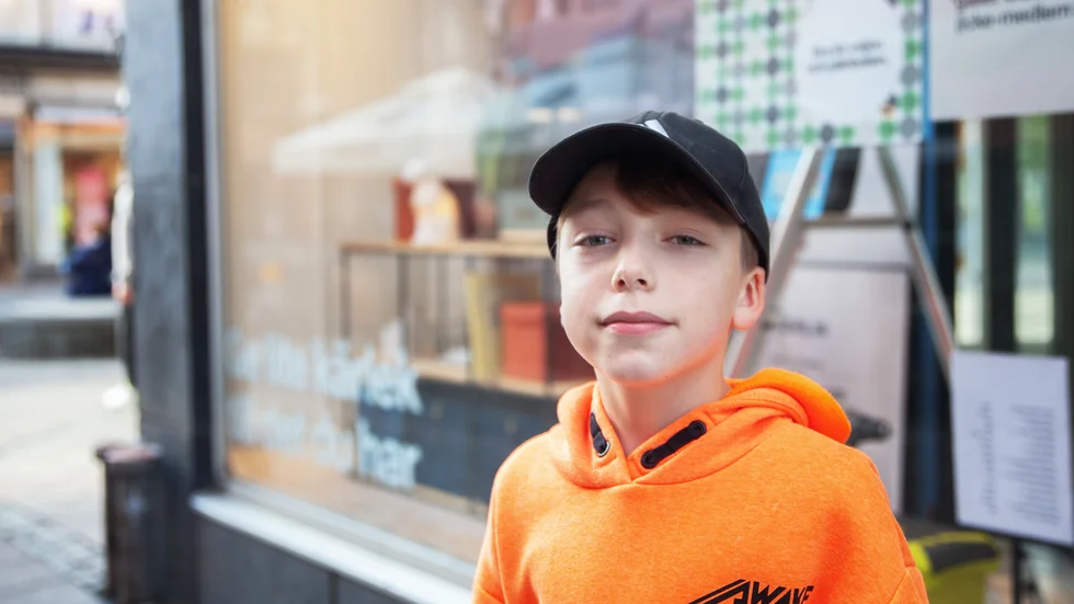 Elis Nilsson, 10 år, tycker att det bästa med hösten är att han fyller år. 