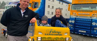 Festivalstämning när lastbilsträffen intog motorparken