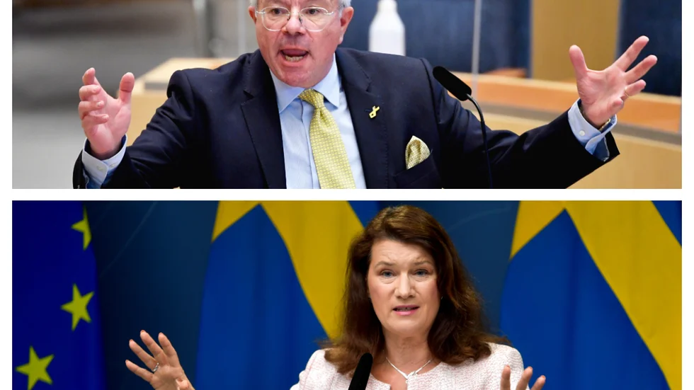 Hans Wallmark (M) kontrade Ann Lindes (S) utrikesdeklaration från regeringen med en egen "deklaration" från riksdagen. 