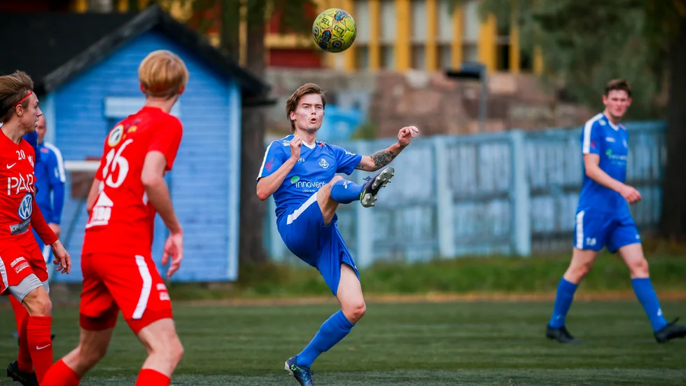 Lukas Lindenhall är klar för Notvikens IK.