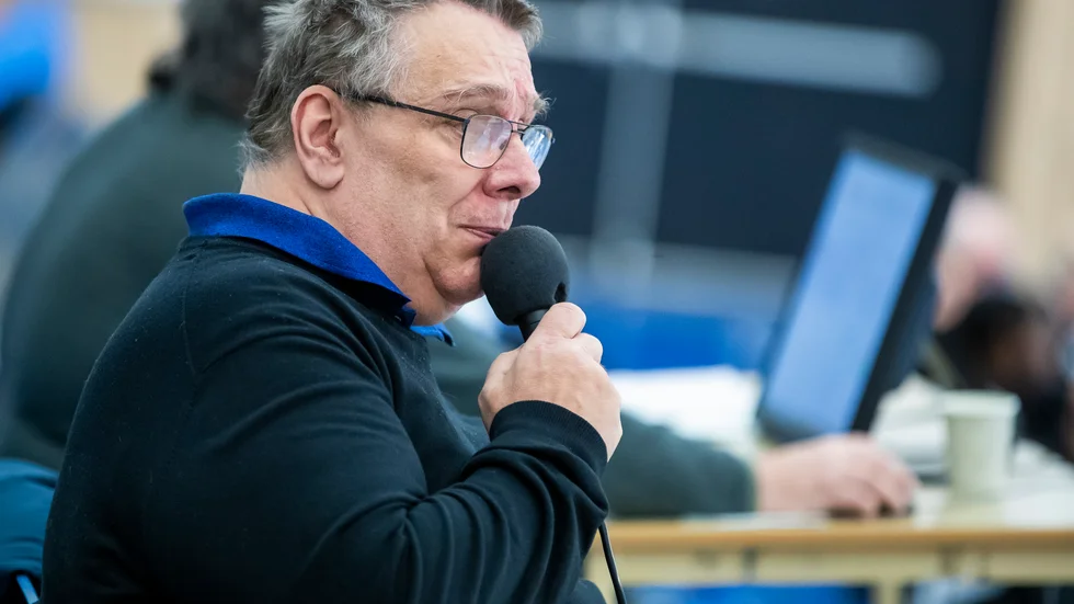 Sportchefen Mikael "Groja" Carlsson är på tränarjakt.