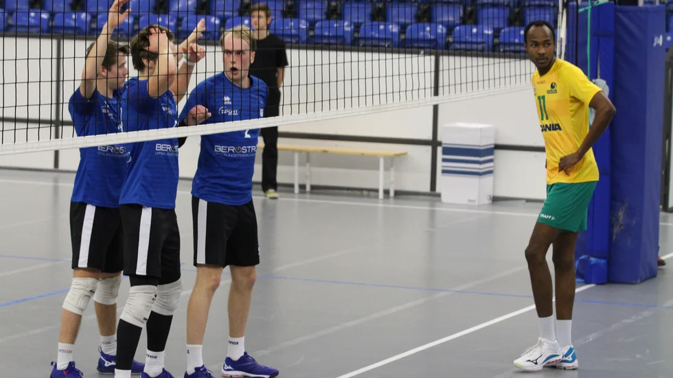 Uppsala Volley fick inte stopp på Enock Some som smashade Södertelge vidare i slutspelet. Arkivbild.