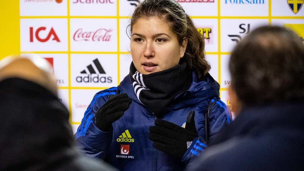Eskilstuna Uniteds anfallare Loreta Kullashi tvingas lämna återbud till EM-kvaltruppen på grund av skada.