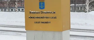 Misstänkt för knivdåd kvar i häktet