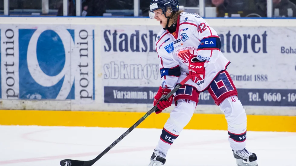 Oskar Drugge och Västervik tog emot Vimmerby i Plivit Arena. 