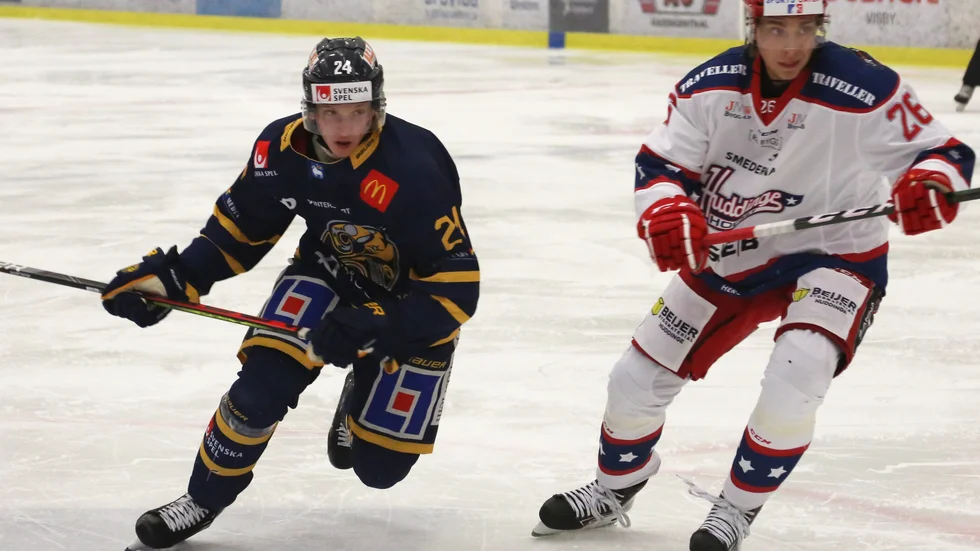 Vili-Jesper Koivula lämnar Visby Roma.