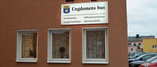 Femtioettan flyttar - hyreskontraktet sägs upp