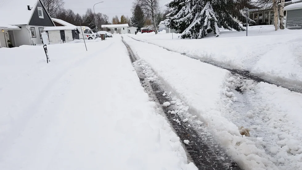 Under torsdagen väntas två decimeter snö vid Norrbottenskusten, på sina håll upp till tre decimeter. Det ska även blåsa ganska kraftigt och SMHI uppger risk för snödrev som kan ställa till problem. (Arkivbild)