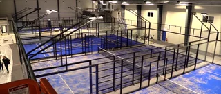 Smygtitta in i Eskilstunas nya padelhall: "Väldigt fräscht"