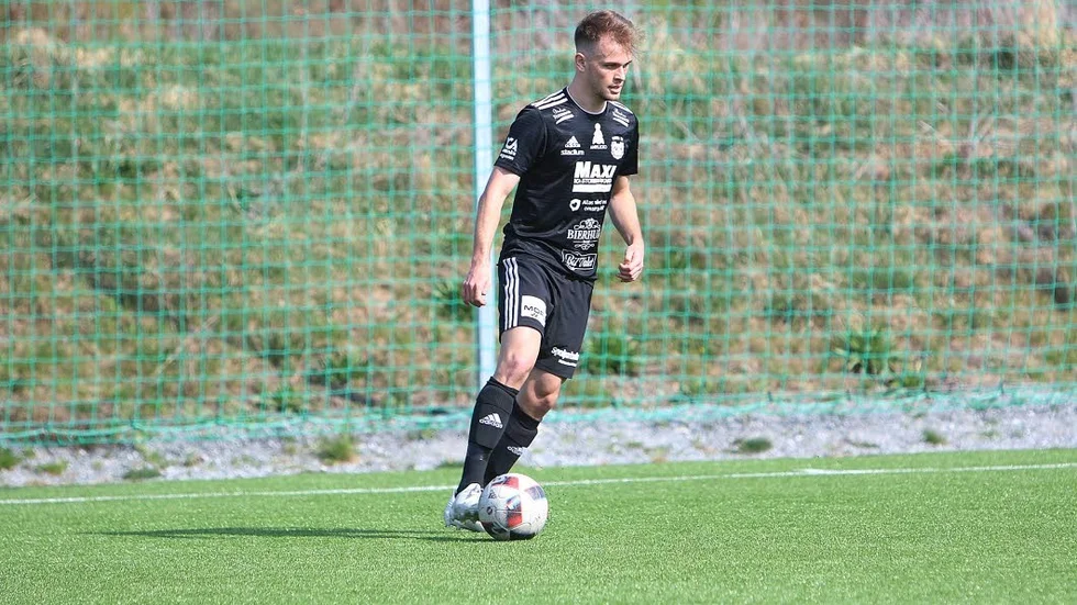 Leonardo Scienza gjorde två mål när Fanna vann med 4–1 mot Märsta.