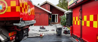 Villabrand i Luleå • Räddningstjänsten: "Vi har varit inne med rökdykare" • Utreds som mordbrand