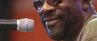 Musikern Isaac Hayes har avlidit