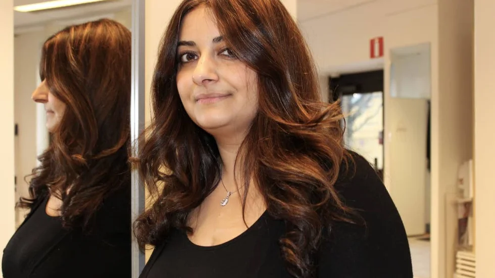 Sju nyanser av brunt. Nancy Eid satsar på spray tan.