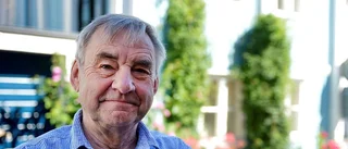Tonny Roth minns tiden med Hootenanny Singers