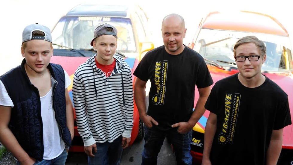 Erikssonkvartetten. Pontus, Anthon, Uffe och Felix. Under veckan ska de försöka nå finalen i Semesterracet i Vimmerby.