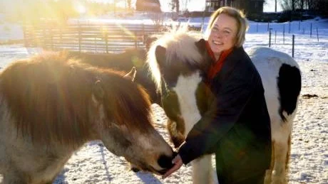 I snart 20 års tid har Nina bott och verkat på Himmelsrum. - Men jag känner mig fortfarande som en 08, säger hon och skrattar.