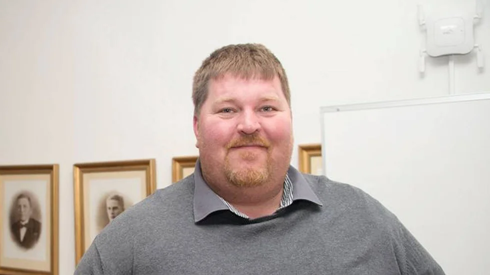 Sverigedemokraten Peter Rydfjäll tänker kämpa vidare för fortsatt äventyrsbad i Arvidsjaur. (Arkivbild)