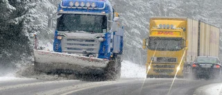 Snöfall och klass 1-varning väntar