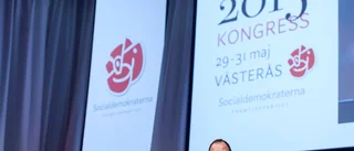 Stela leenden på scenen