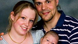 Sofie Bolander och Fredrik Johnsson, Ödegårdsgatan, Linköping, fick den 17/3 en son som heter Leon. Vikt 3 720 g, längd 51 cm.