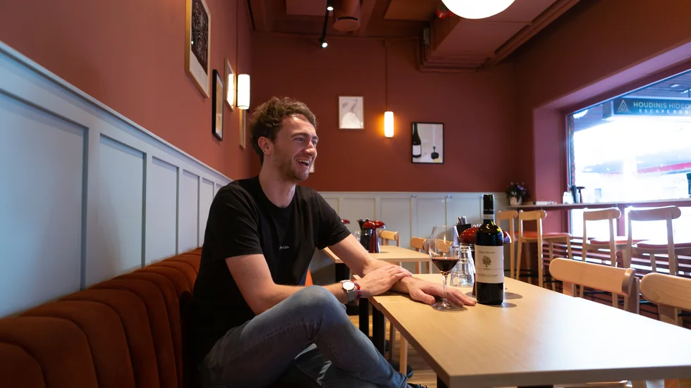 Rob Hunt driver Kork. "Svensk pizza är definitivt unik", säger han. 