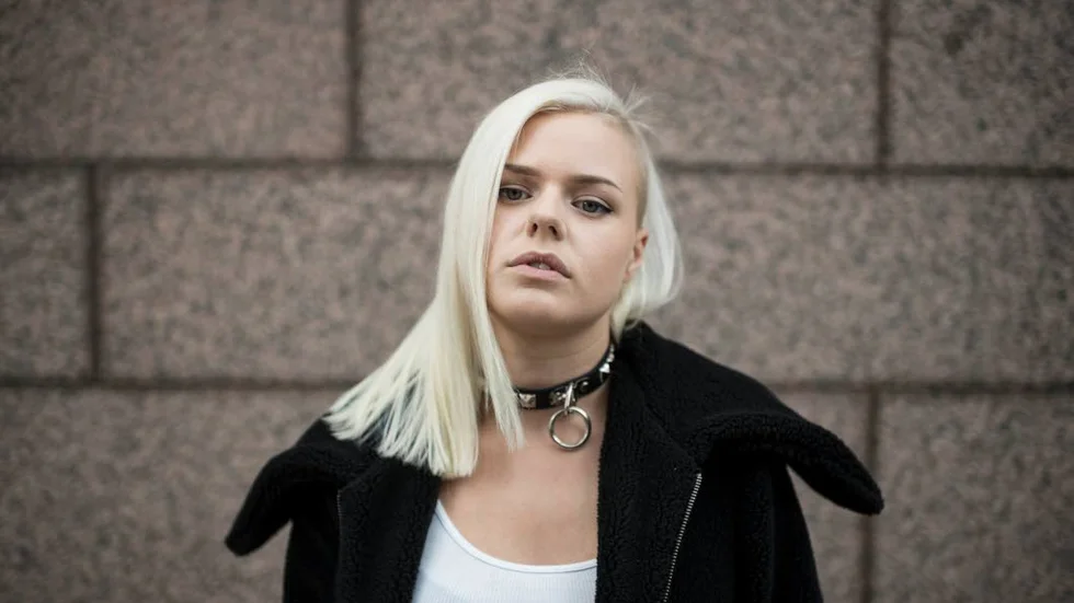 Rein, eller Joanna Reinikainen som hon egentligen heter, spelar på Musikens Makt.