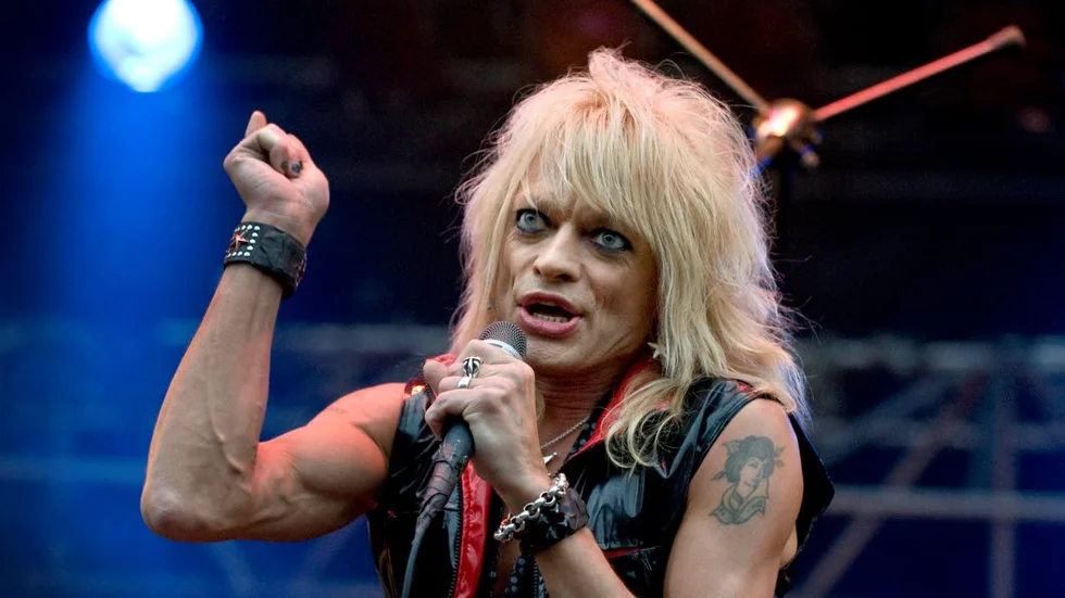 Michael Monroe. Sångaren från Hanoi Rocks har inte tacklat av.