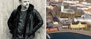  I Motala kom han tillbaka till musiken