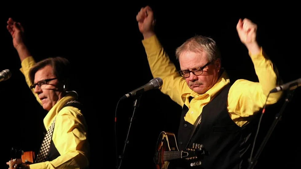 Gott humör. Östen med Resten visade vilka goda underhållare de är när de besökte Linköping med sin föreställning som till stora delar är en hyllning till Hootenanny Singers.
