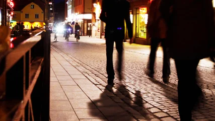 LINKÖPING 20110414
Genrebild på nöjesstråket Ågatan.
Bild Jeppe Gustafsson