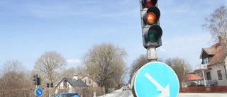 ”Flintskallig man blir krullhårig utan trafikljus”