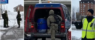 Militärer hade Kiruna för sig själv • Här tar de en dusch utomhus