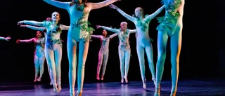 150 unga dansare bjuder på vårföreställning på teatern