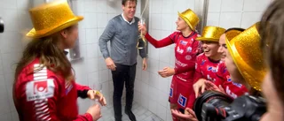 Tränaren får lämna mästarlaget
