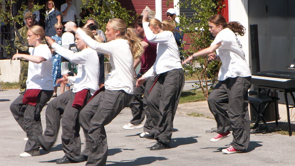Gruppen Collusion från Visby Dansskola, in action.