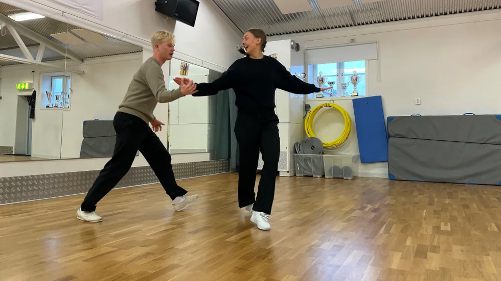 Valdemar Selgeryd och Amanda Berglind dansar world cup i boogie woogie i helgen.