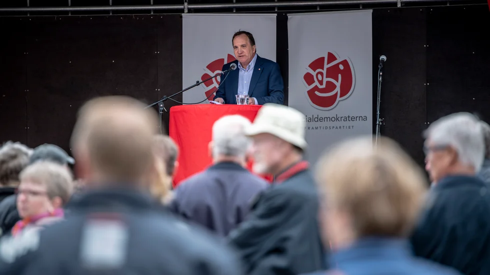 Kanske är det här ungefär så det kommer se ut i Västervik på måndag. Då kommer nämligen ex-statsministern Stefan Löfven tala på Socialdemokraternas förstamajfirande i Stadsparken i Västervik. Bild från Trollhätan 2019.