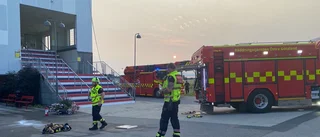 Stora vattenskador efter lägenhetsbrand vid Bilbörsen arena