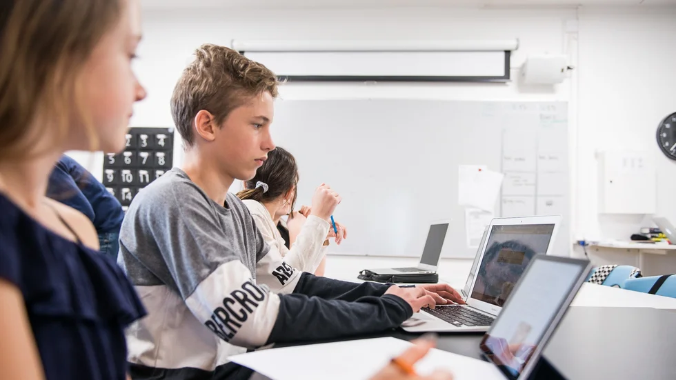 Politikerna i utbildnings- och arbetsmarknadsnämnden ska nu ta ställning för eller emot en etablering av de två friskolorna Jensen education och Tellusskolan Fannalund.