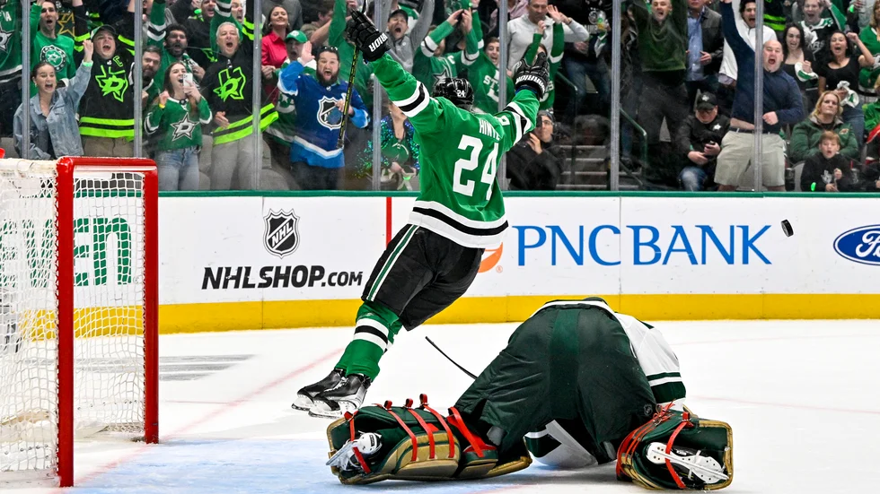 Roope Hintz gjorde tre mål när Dallas Stars utjämnade till 1-1 i matcher. 