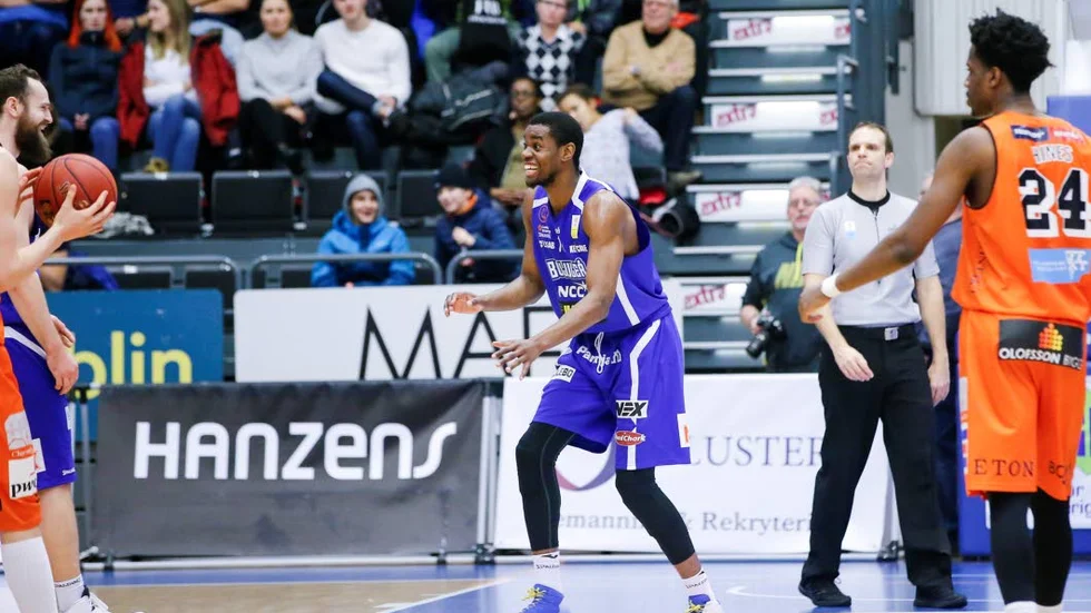 Yannick Anzuluni BC Luleå.