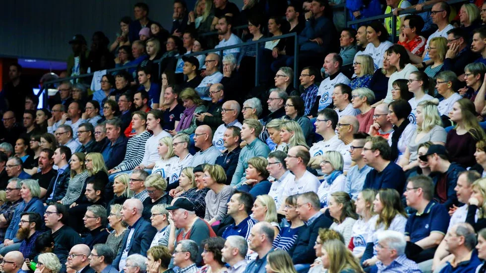 Välfyllt. I final två mellan Luleå Basket och Udominate trängdes 2 517 personer i luleå Energi Arena. Nu hoppas man på helt fullsatt.