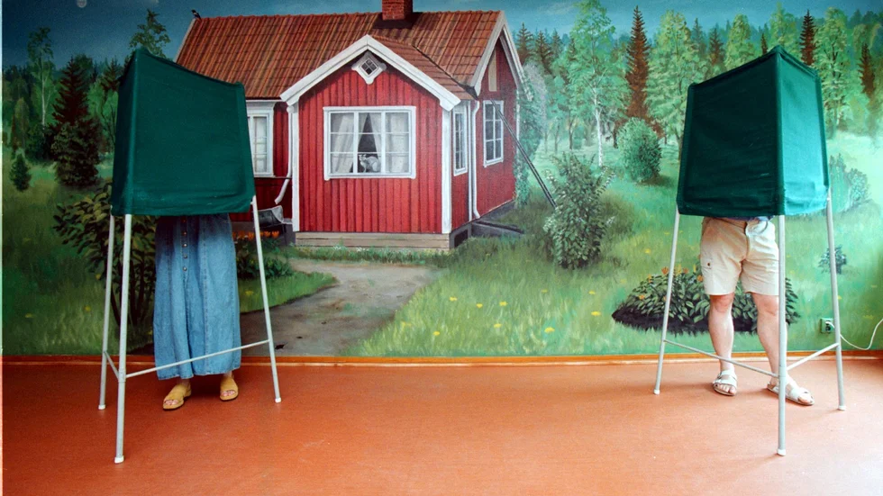 Skribenten menar att vi alla har ett ansvar för vårt land.