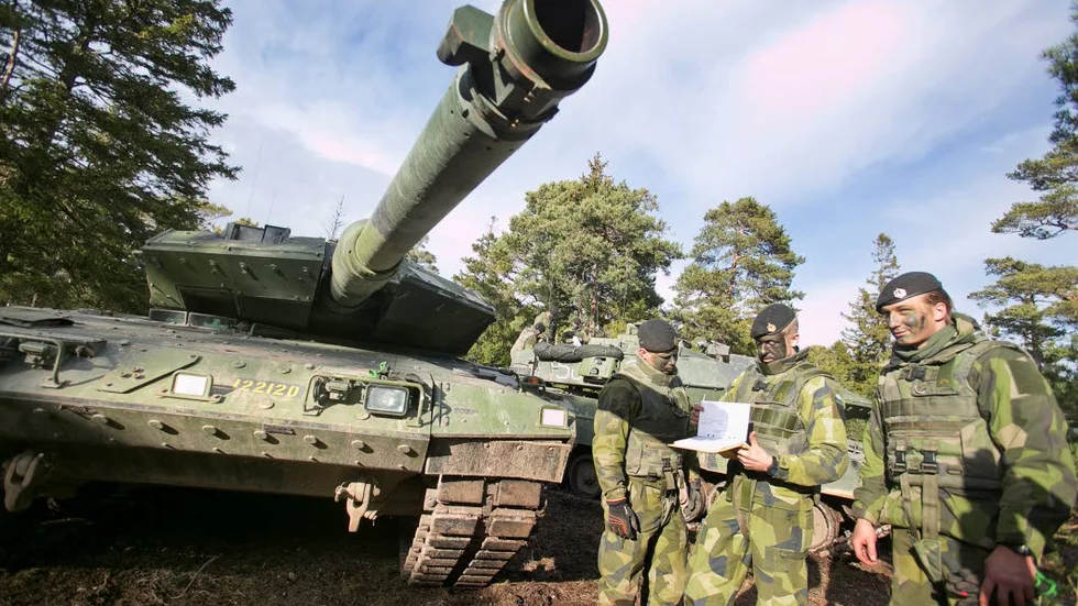 Militärövning. I höst kommer stridsvagnar att trafikera vägarna runt Enköping och helikoprar vara en vanlig syn i luften när en stor internationell övning genomförs med början i  våra trakter. Det är den största övningen sedan början av 90-talet.