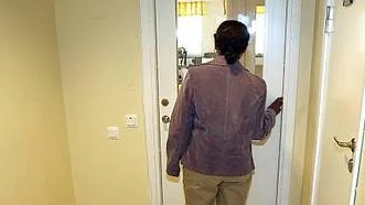 Den 39-åriga kvinnan sitter på Migrationsverkets förvar i Märsta sedan en månad, och ska tvångsavvisas till hemlandet Eritrea.