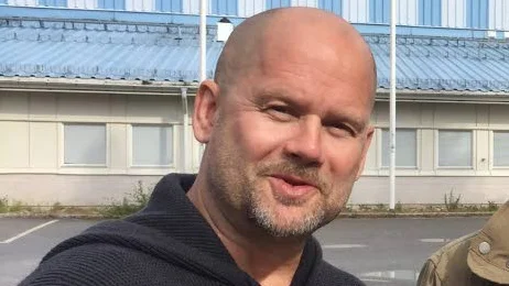 Anders Björkén, en av grundarna till Fyndmarknaden, hotar nu med att flytta det populära arrangemanget till en annan kommun. 