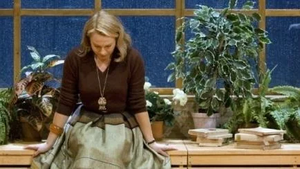Helena Bergström manövrerar följsamt mellan känslornas övertryck, skriver Bo-Ingvar Kollberg.