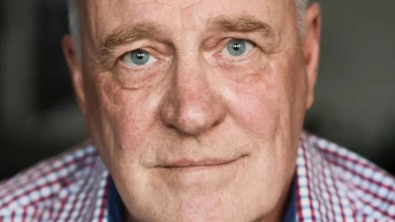 Ida Stiller har läst Lars Hedströms ”Edeforsgatan 80 och andra ställen”.