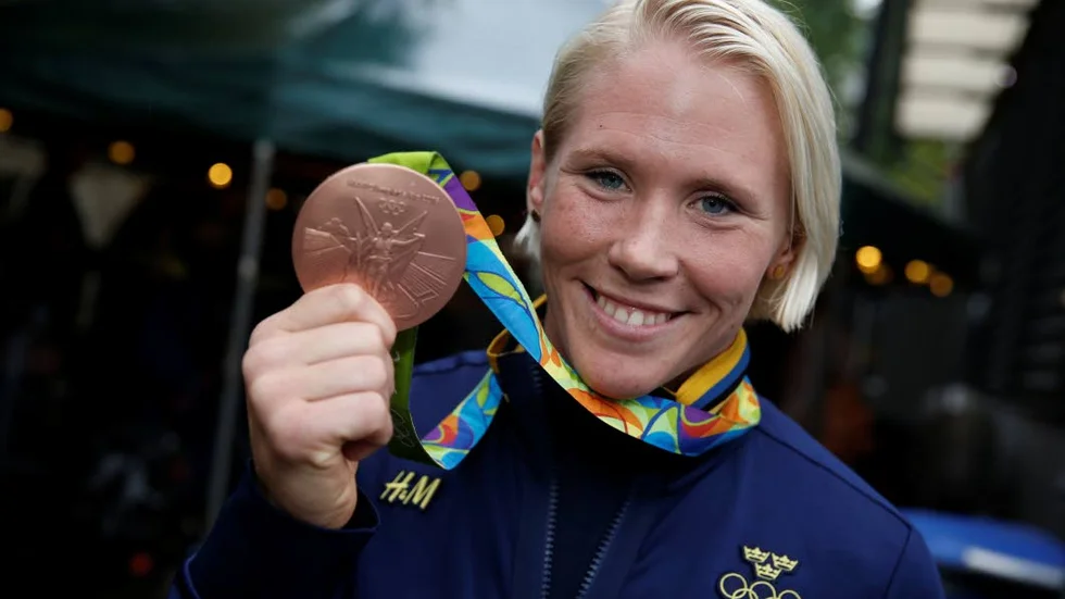 Vass. Jenny Fransson med bronsmedaljen från Rio de Janeiro.